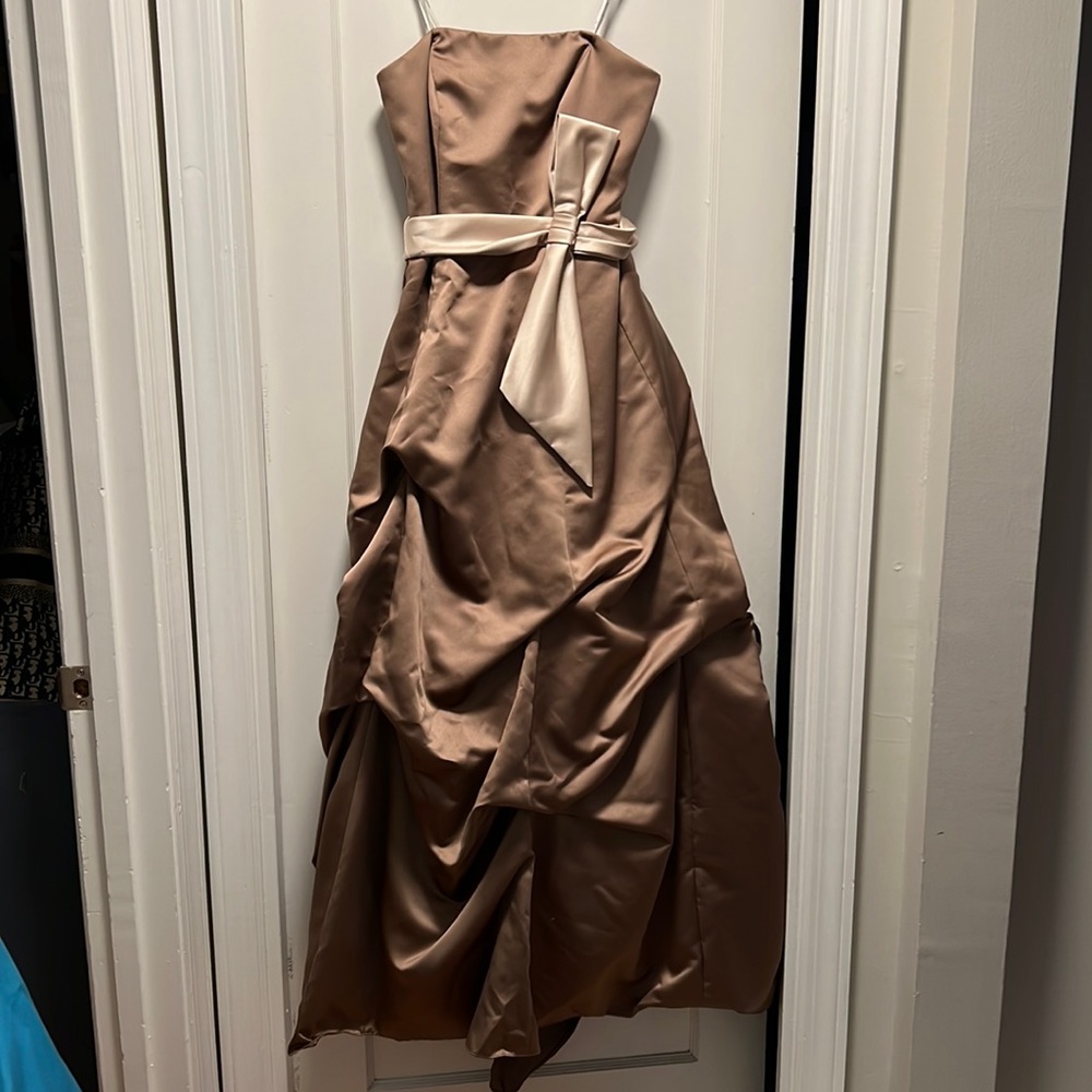 David’s Bridal Bridesmaid/Prom dress - Size 4